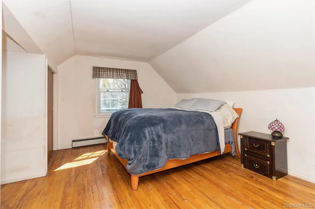 1 Herbert Drive New Hyde Park NY 11040