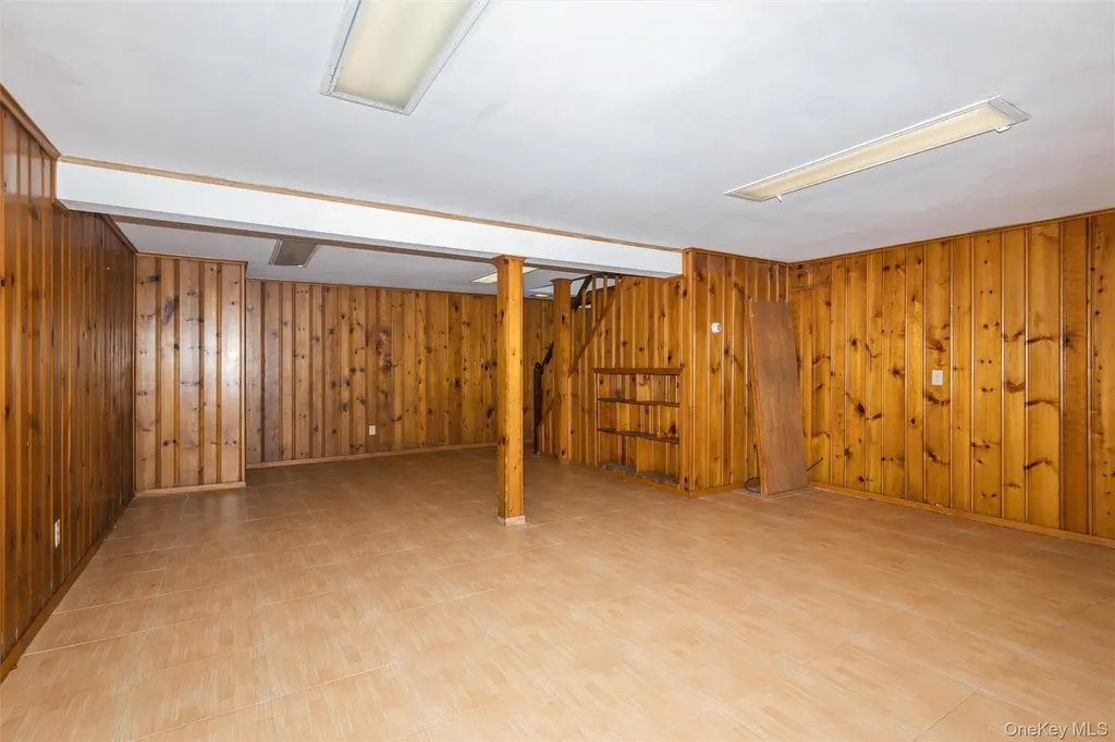 1 Herbert Drive New Hyde Park NY 11040