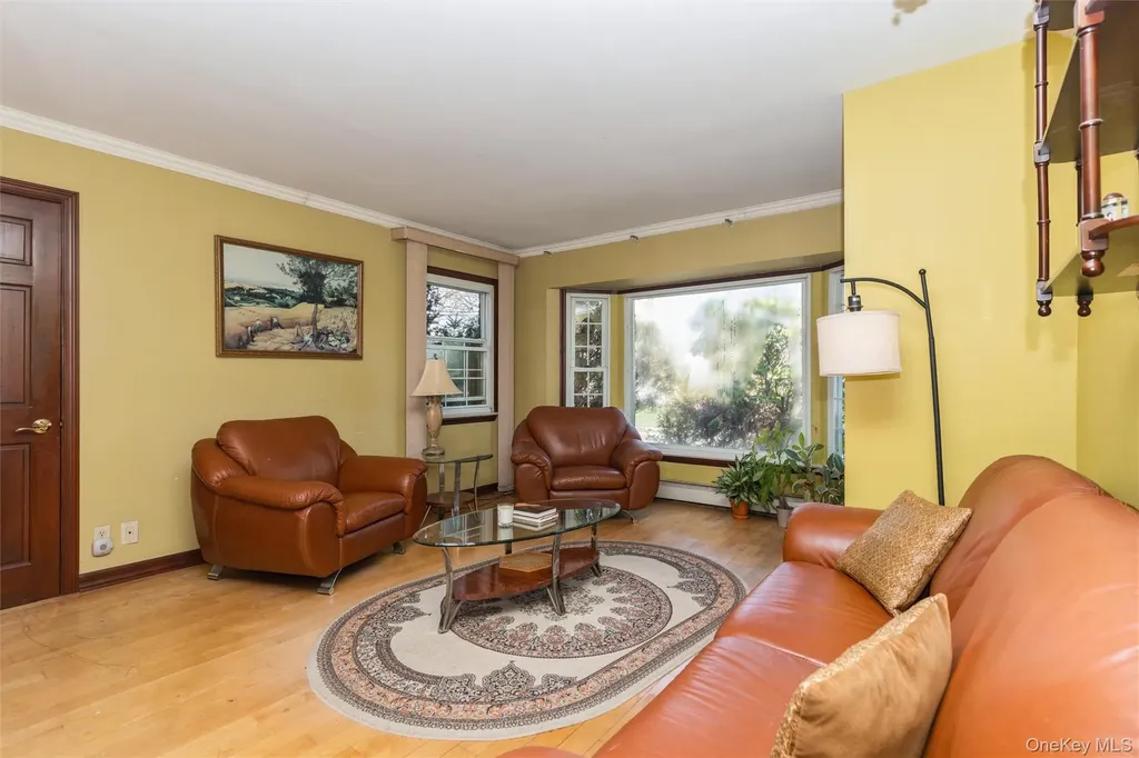 1 Herbert Drive New Hyde Park NY 11040