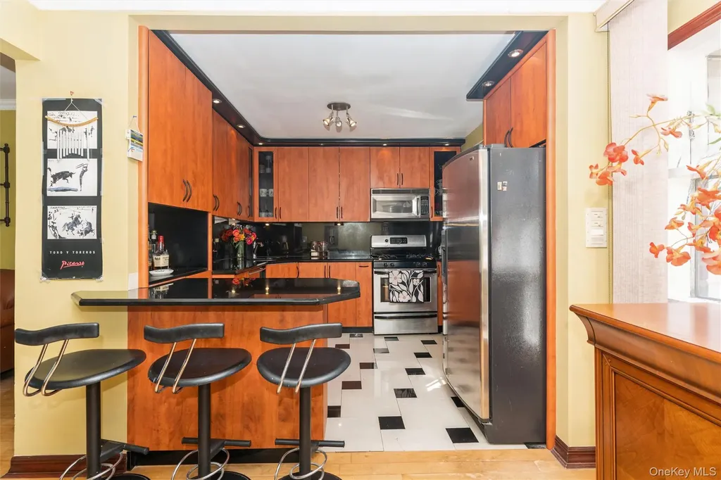 1 Herbert Drive New Hyde Park NY 11040