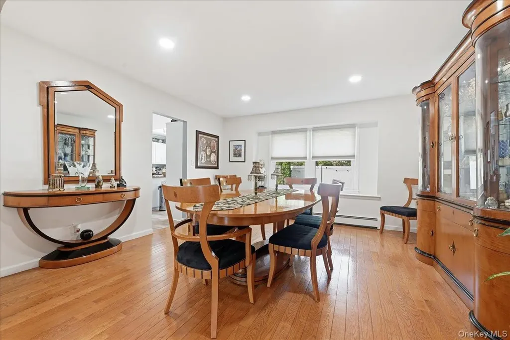 10 Weatherstone Way Smithtown NY 11787