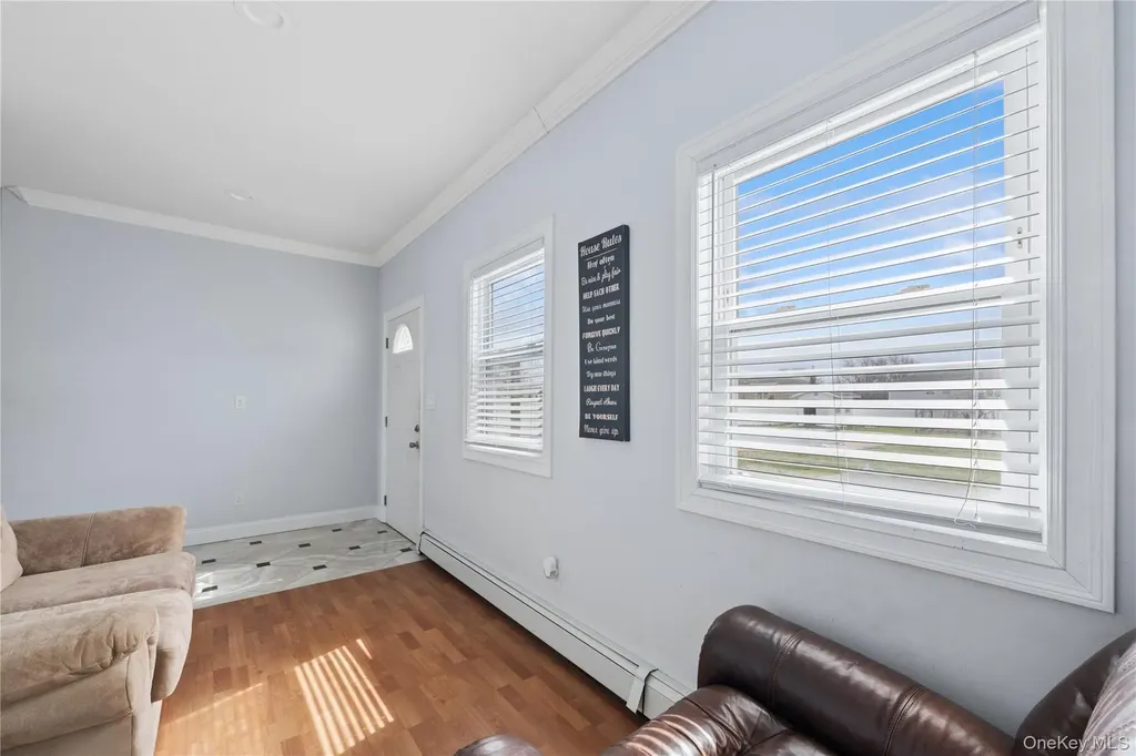 40 Scholar Lane Commack NY 11725