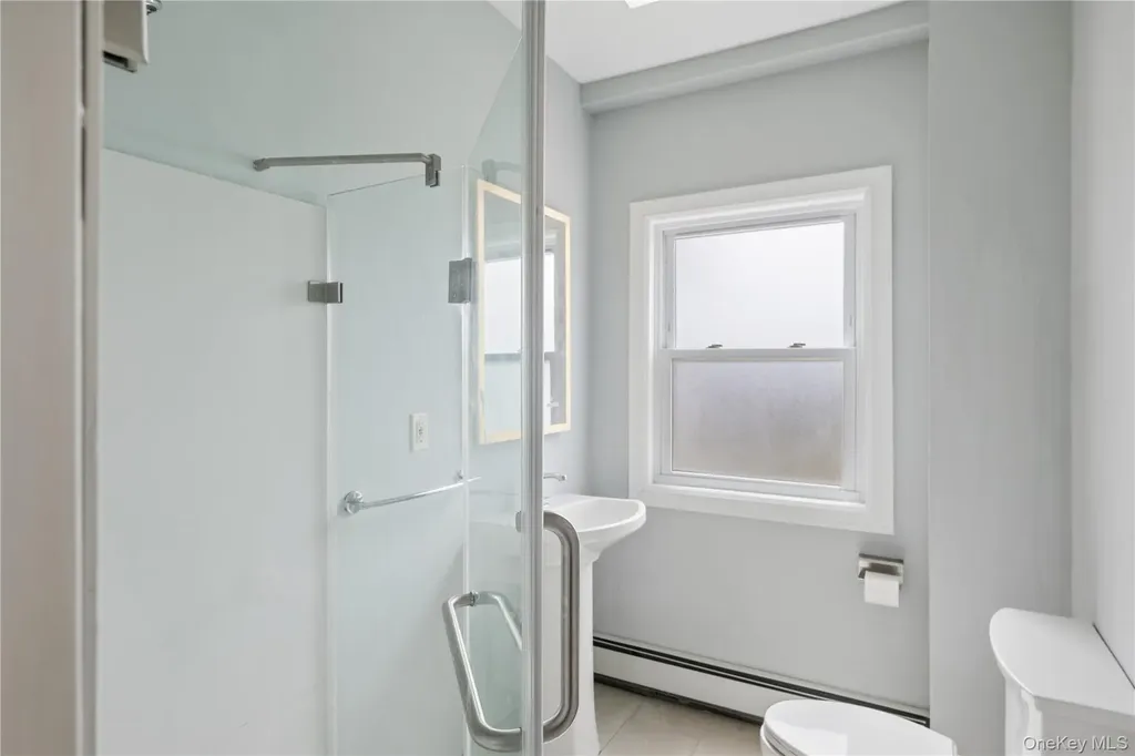 40 Scholar Lane Commack NY 11725