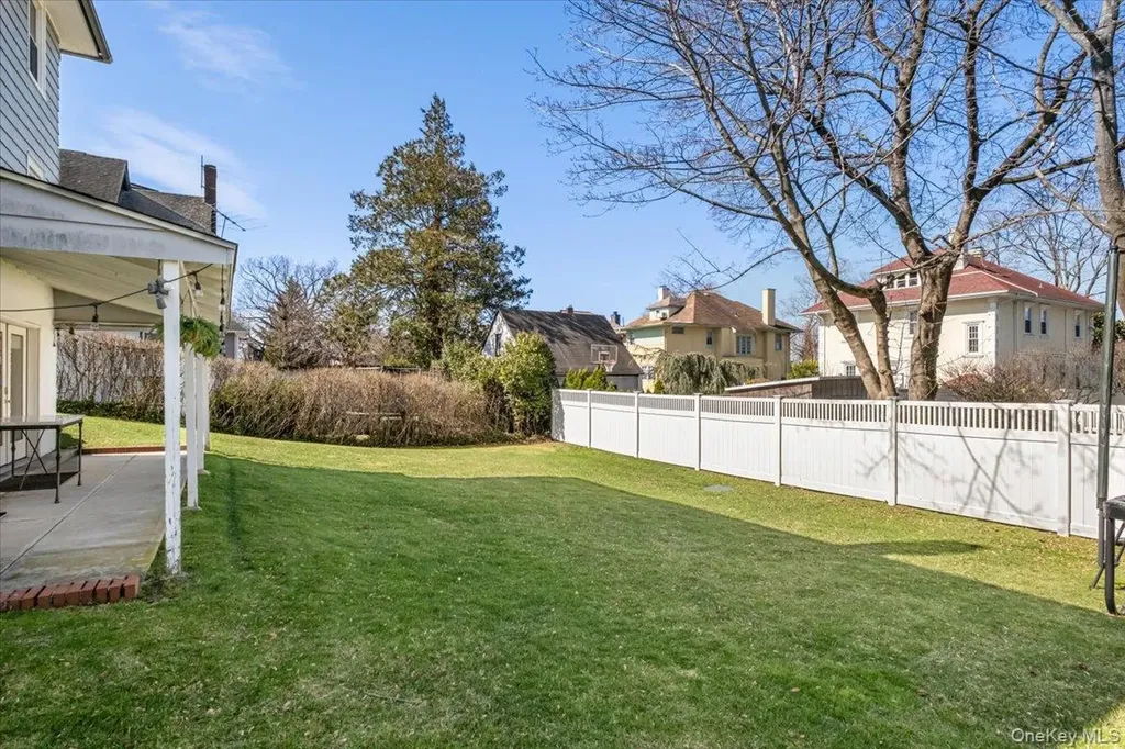 143 Gaylor Road Scarsdale NY 10583