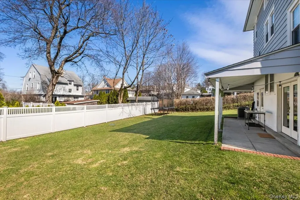 143 Gaylor Road Scarsdale NY 10583