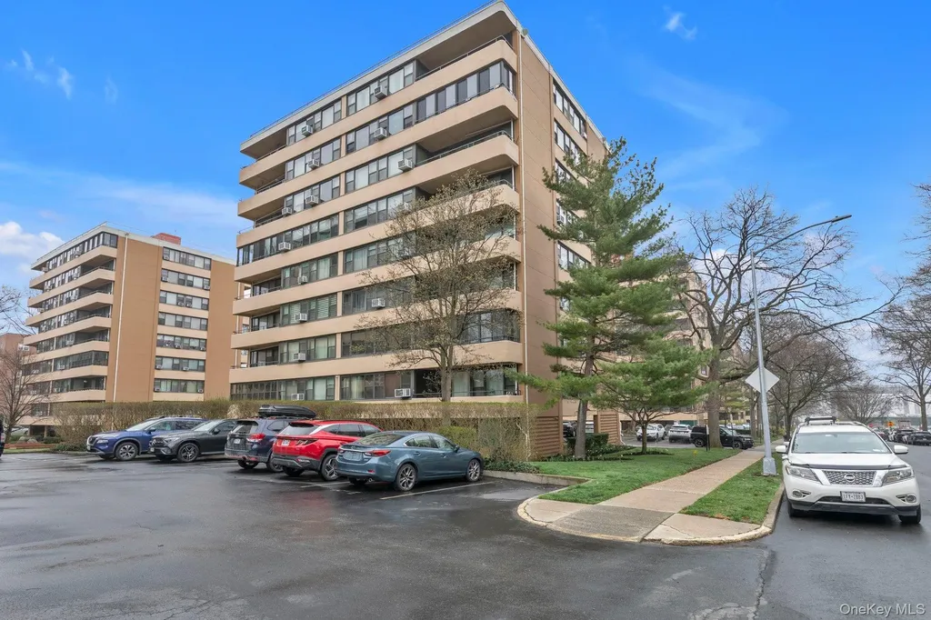 162-11 9th Avenue Beechhurst NY 11357