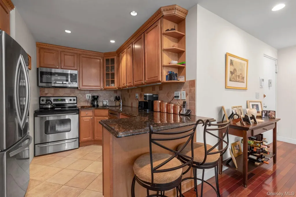 162-11 9th Avenue Beechhurst NY 11357