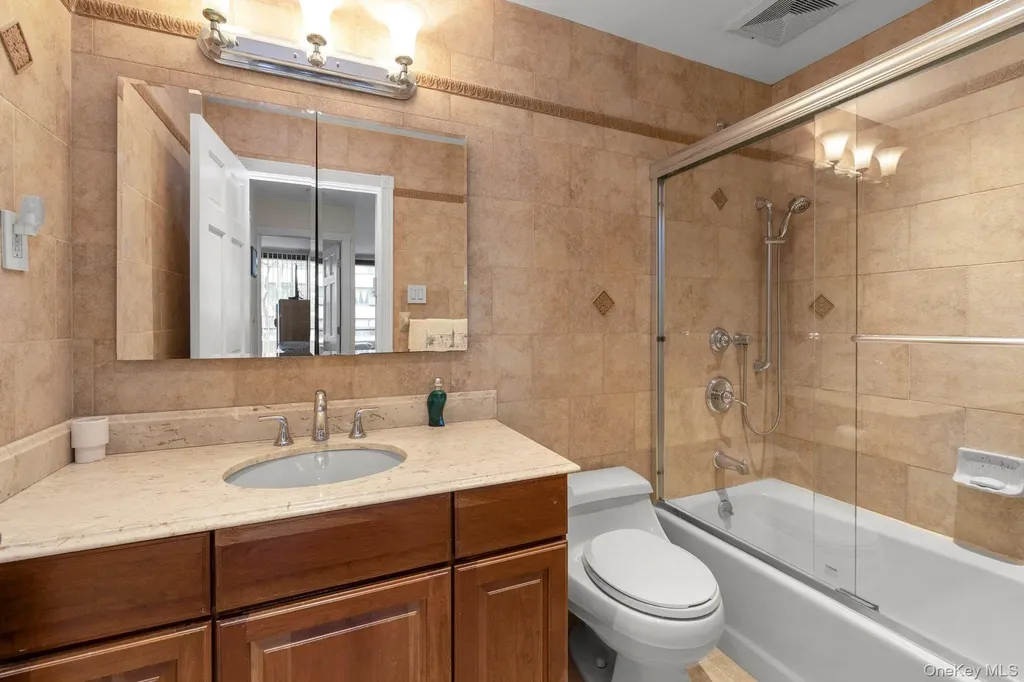 162-11 9th Avenue Beechhurst NY 11357