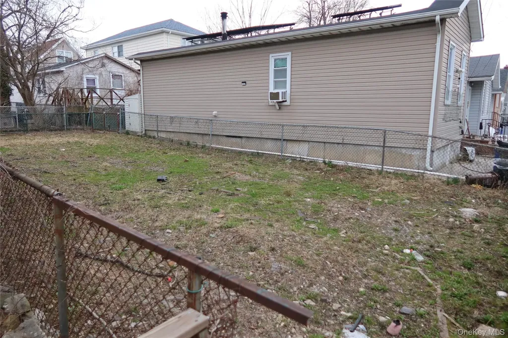 22B Edgewater Park Bronx NY 10465
