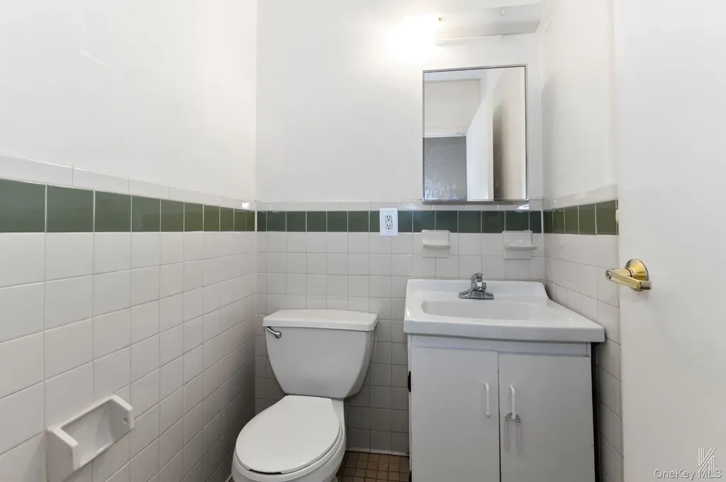426 54th Street Brooklyn NY 11220