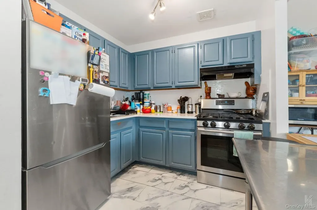 426 54th Street Brooklyn NY 11220