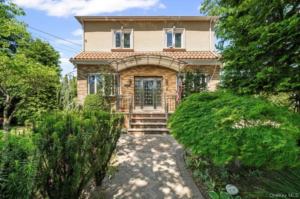 16015 13th Avenue Whitestone NY 11357