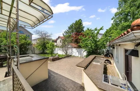 16015 13th Avenue Whitestone NY 11357