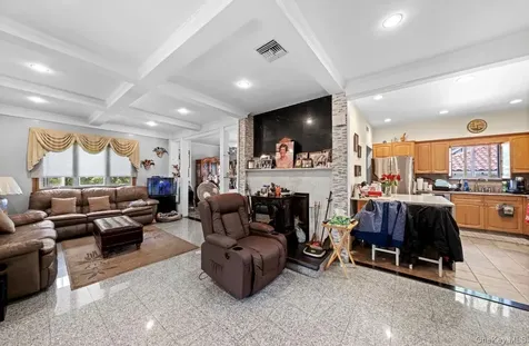 16015 13th Avenue Whitestone NY 11357