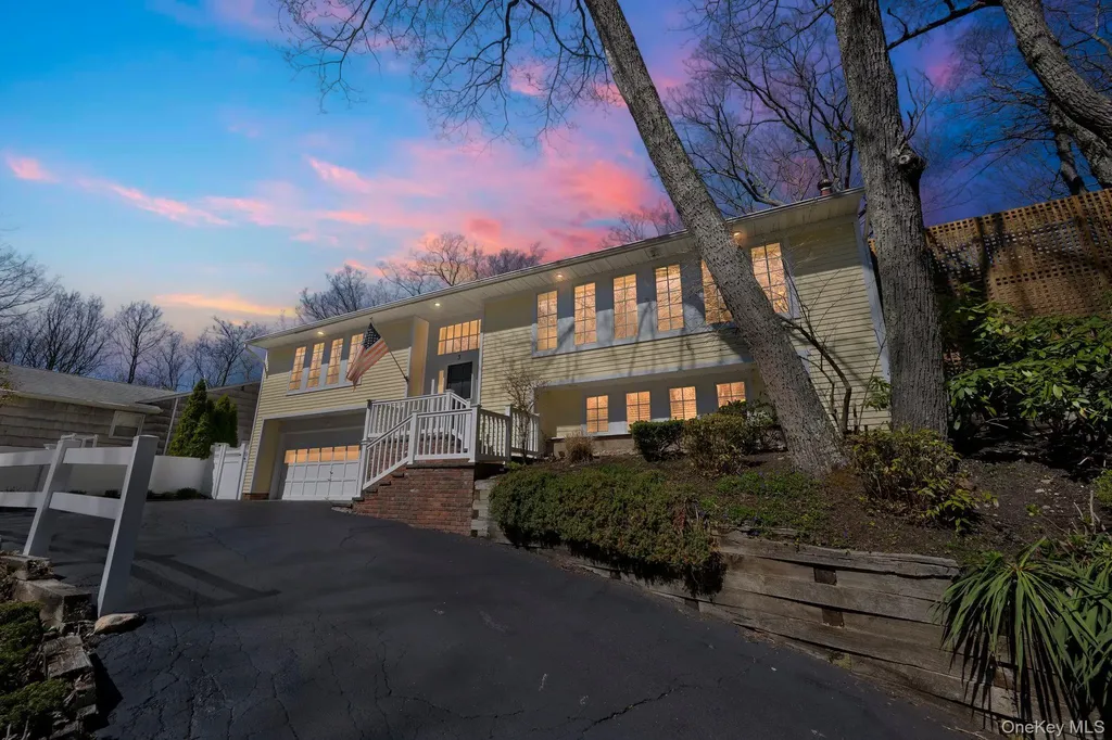 3 Glen Way Cold Spring Harbor NY 11724