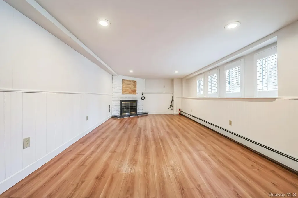 3 Glen Way Cold Spring Harbor NY 11724