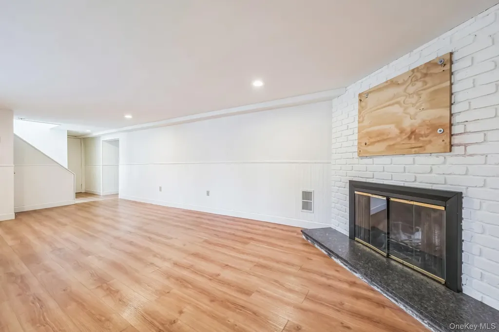 3 Glen Way Cold Spring Harbor NY 11724