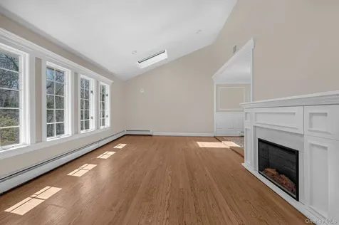 3 Glen Way Cold Spring Harbor NY 11724
