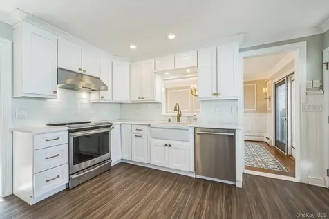 3 Glen Way Cold Spring Harbor NY 11724