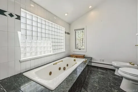 3 Glen Way Cold Spring Harbor NY 11724