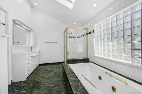 3 Glen Way Cold Spring Harbor NY 11724