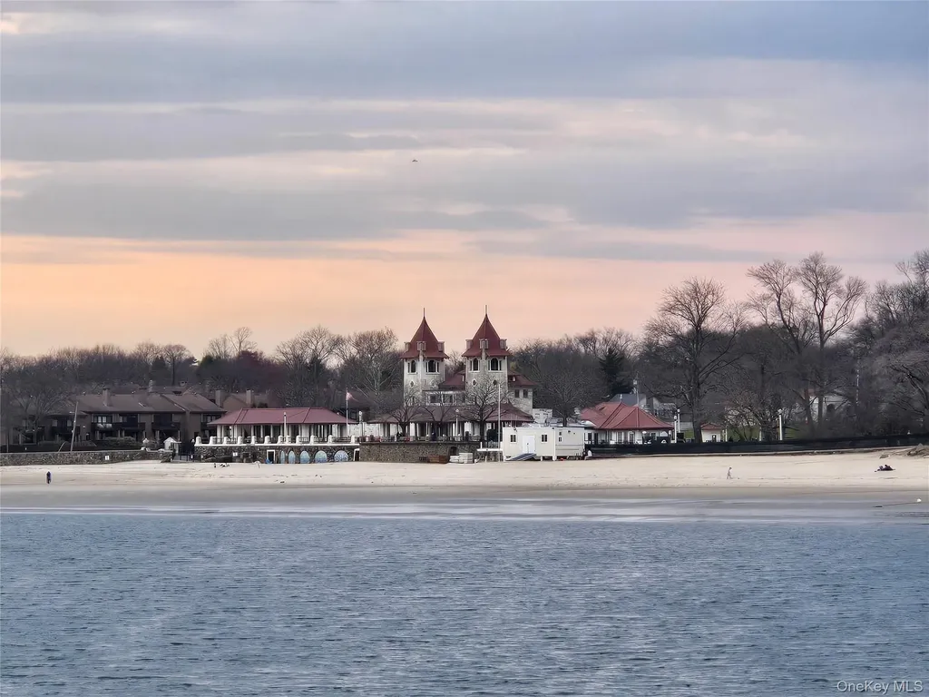6 Davis Avenue Rye NY 10580