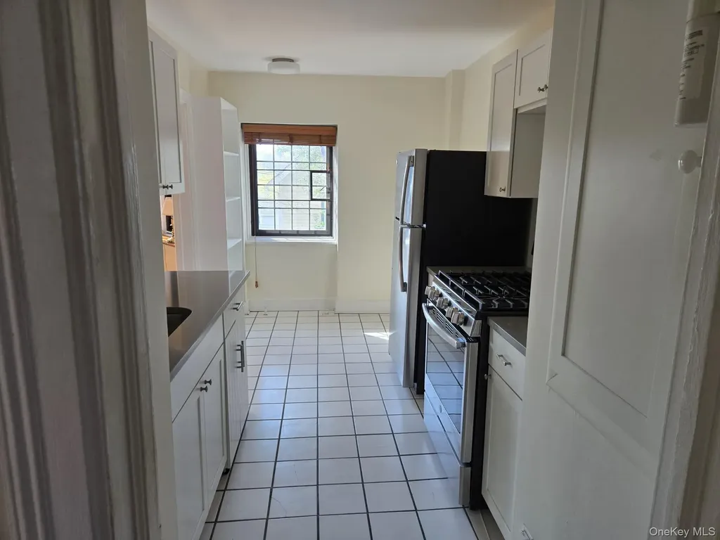 6 Davis Avenue Rye NY 10580
