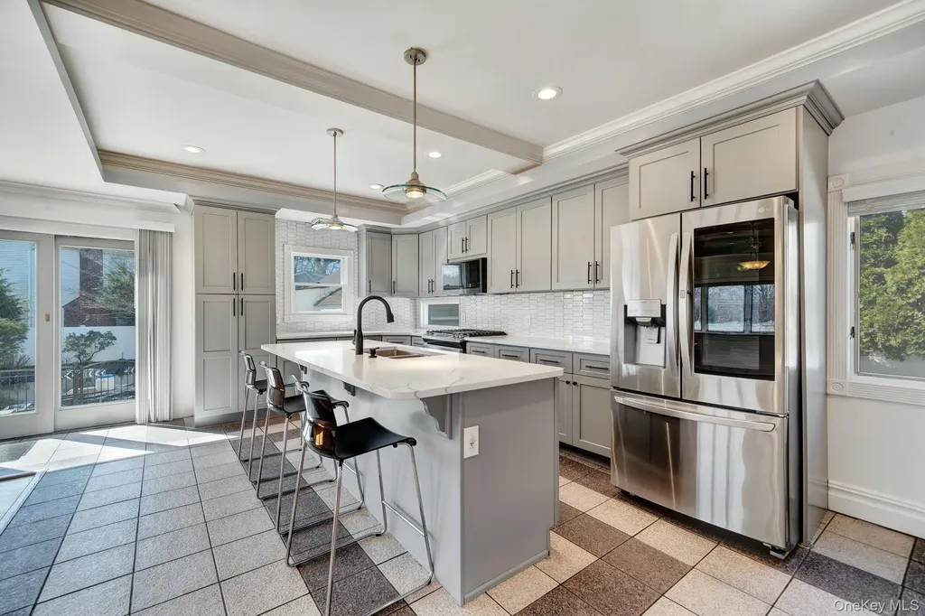 76 Balcom Road Farmingdale NY 11735