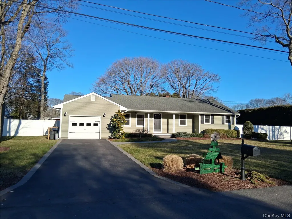 71 Cooks Road East Patchogue NY 11772