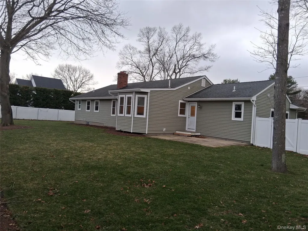 71 Cooks Road East Patchogue NY 11772
