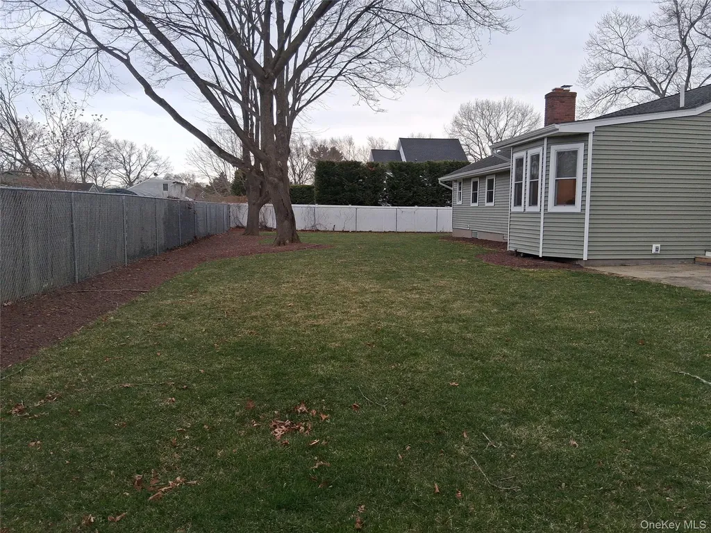 71 Cooks Road East Patchogue NY 11772