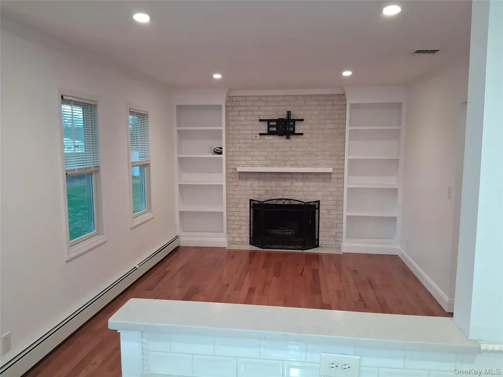 71 Cooks Road East Patchogue NY 11772
