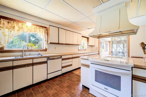 289 Shenandoah Road Hopewell Junction NY 12533