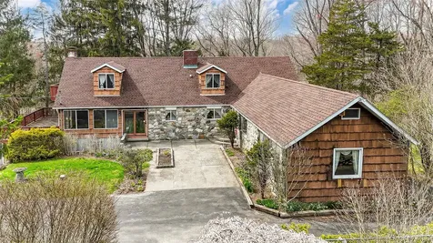289 Shenandoah Road Hopewell Junction NY 12533