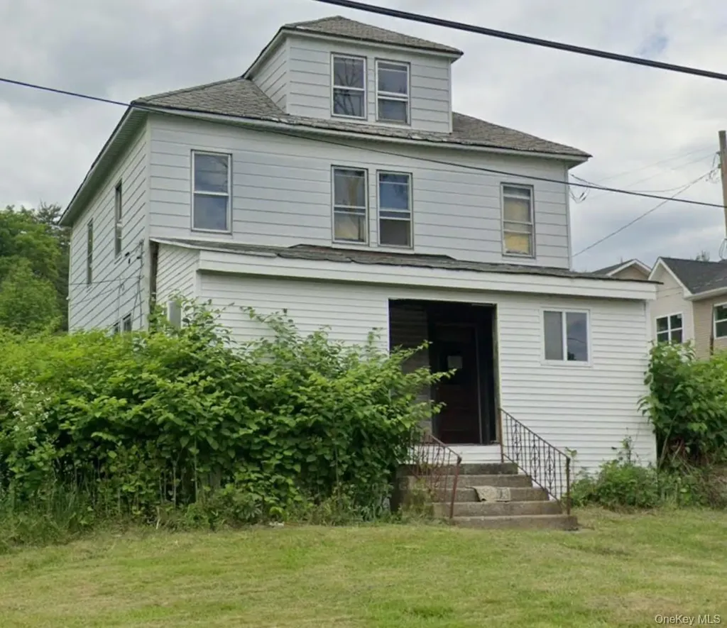 36 Waverly Avenue Monticello NY 12701
