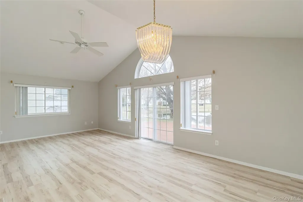 202 Gothic Circle Manorville NY 11949