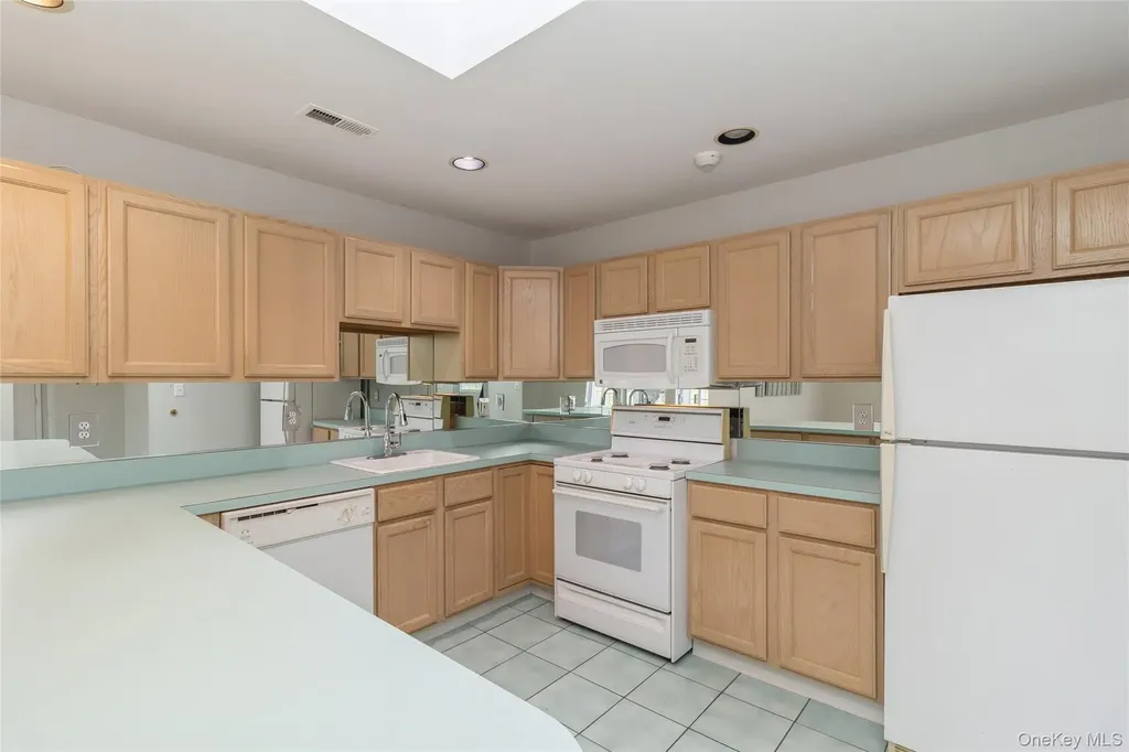 202 Gothic Circle Manorville NY 11949