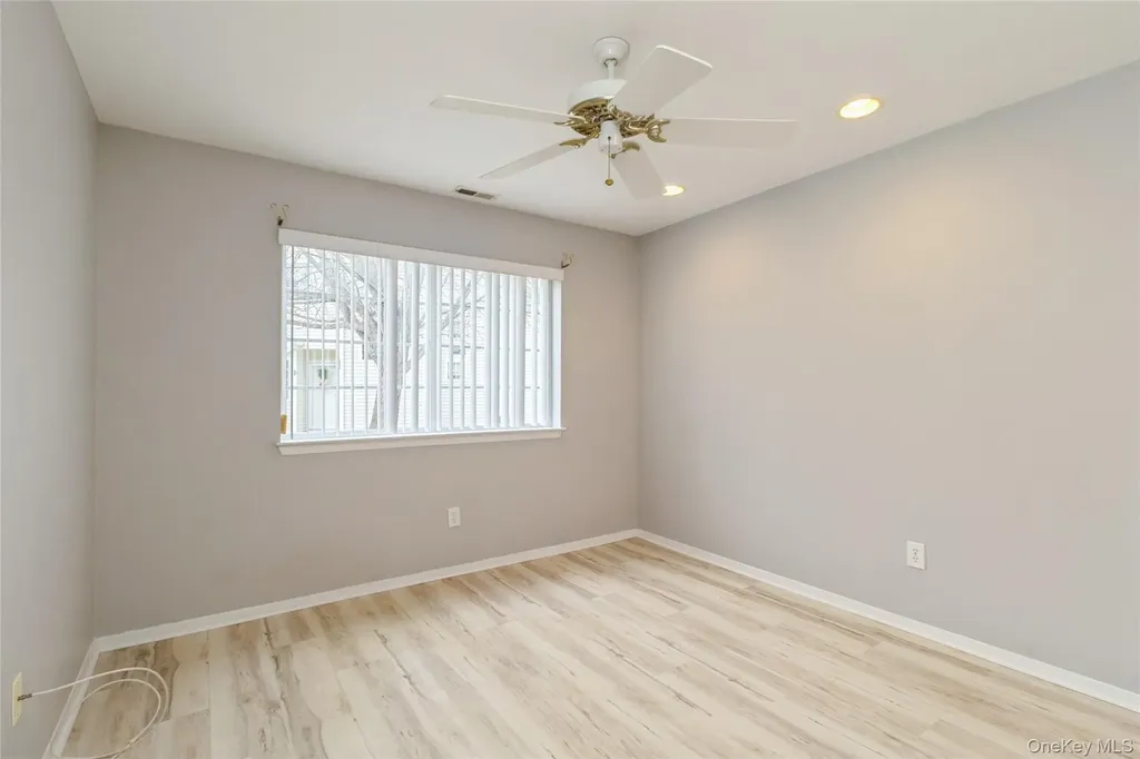 202 Gothic Circle Manorville NY 11949