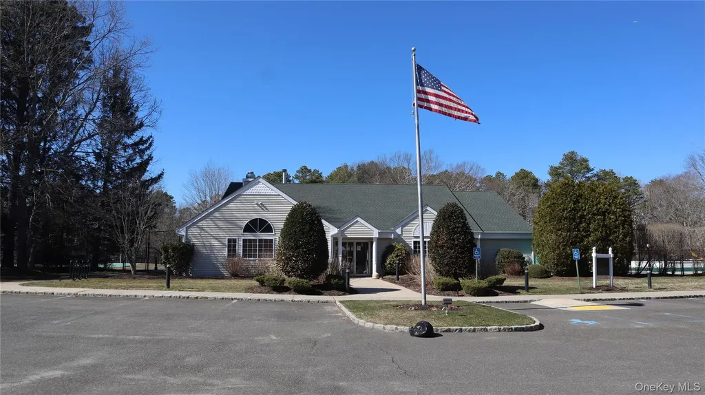 202 Gothic Circle Manorville NY 11949