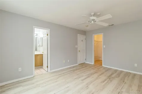 202 Gothic Circle Manorville NY 11949