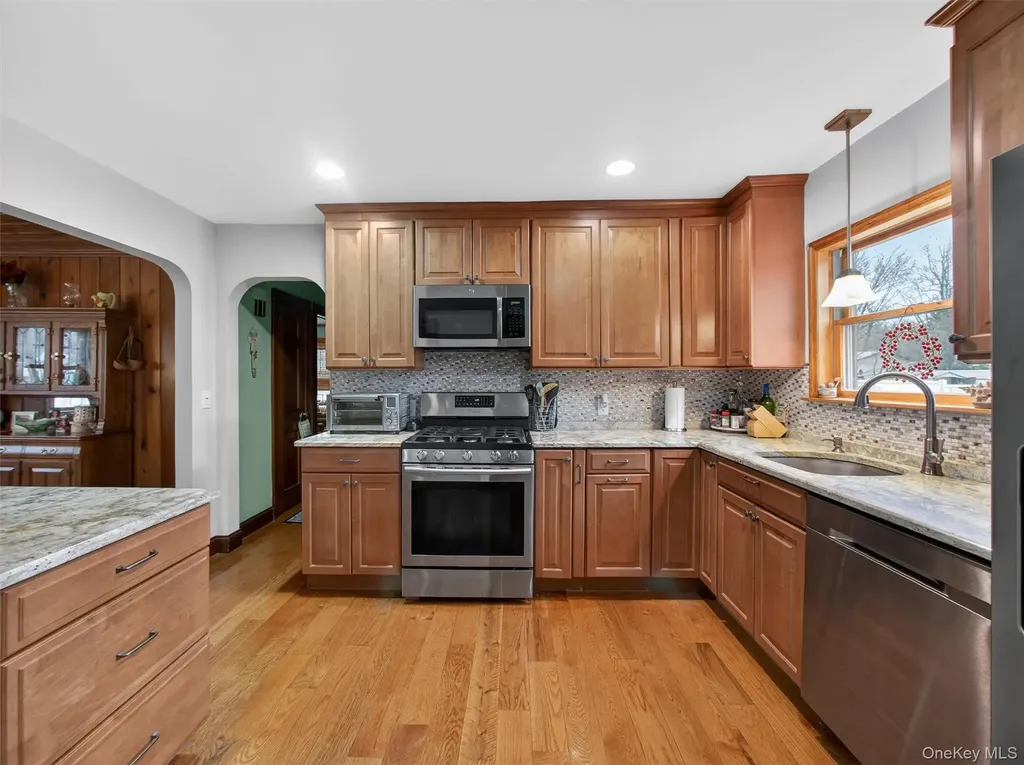 43 Shady Lane Bardonia NY 10954
