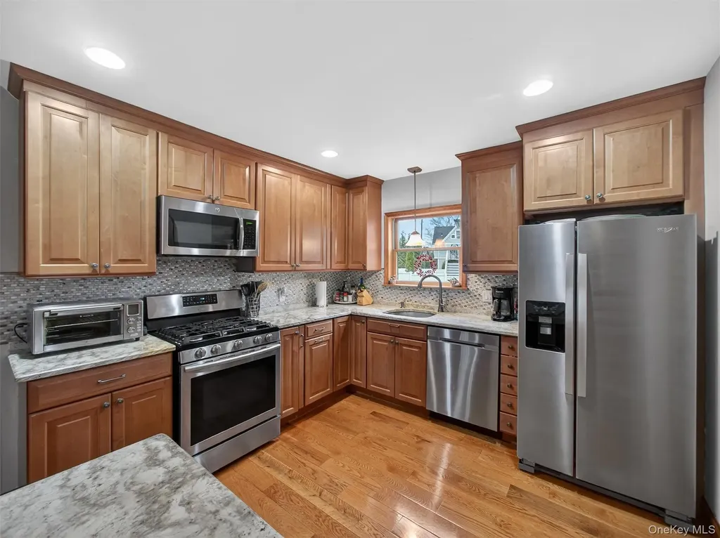 43 Shady Lane Bardonia NY 10954