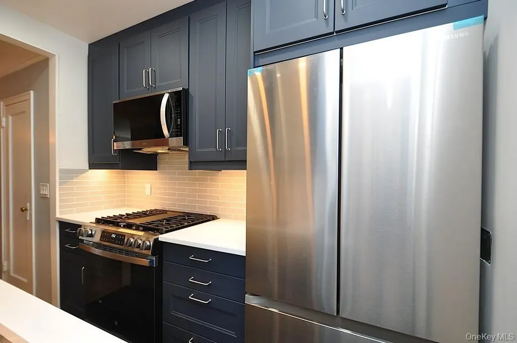 196 Garth Road Scarsdale NY 10583