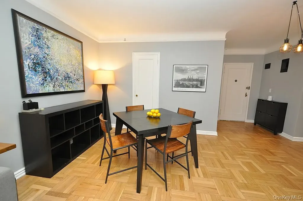 196 Garth Road Scarsdale NY 10583