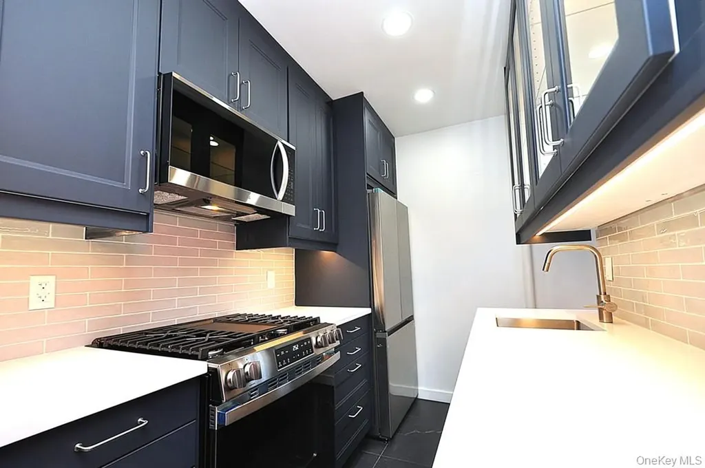 196 Garth Road Scarsdale NY 10583