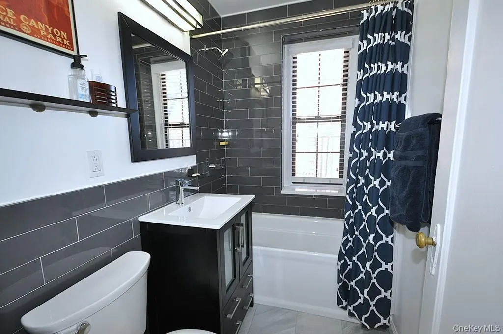 196 Garth Road Scarsdale NY 10583