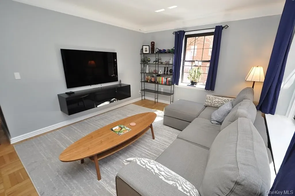 196 Garth Road Scarsdale NY 10583