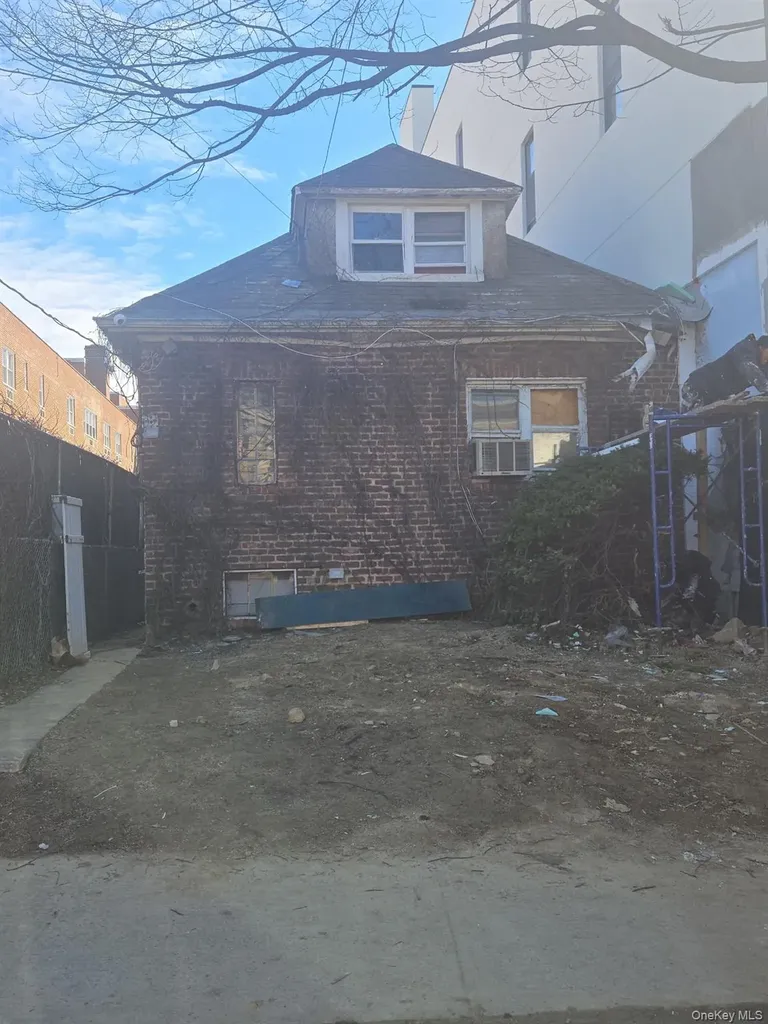 1978 Needham Avenue Bronx NY 10466