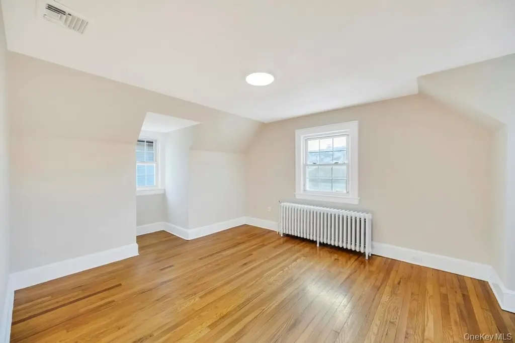345 Plainfield Street Westbury NY 11590