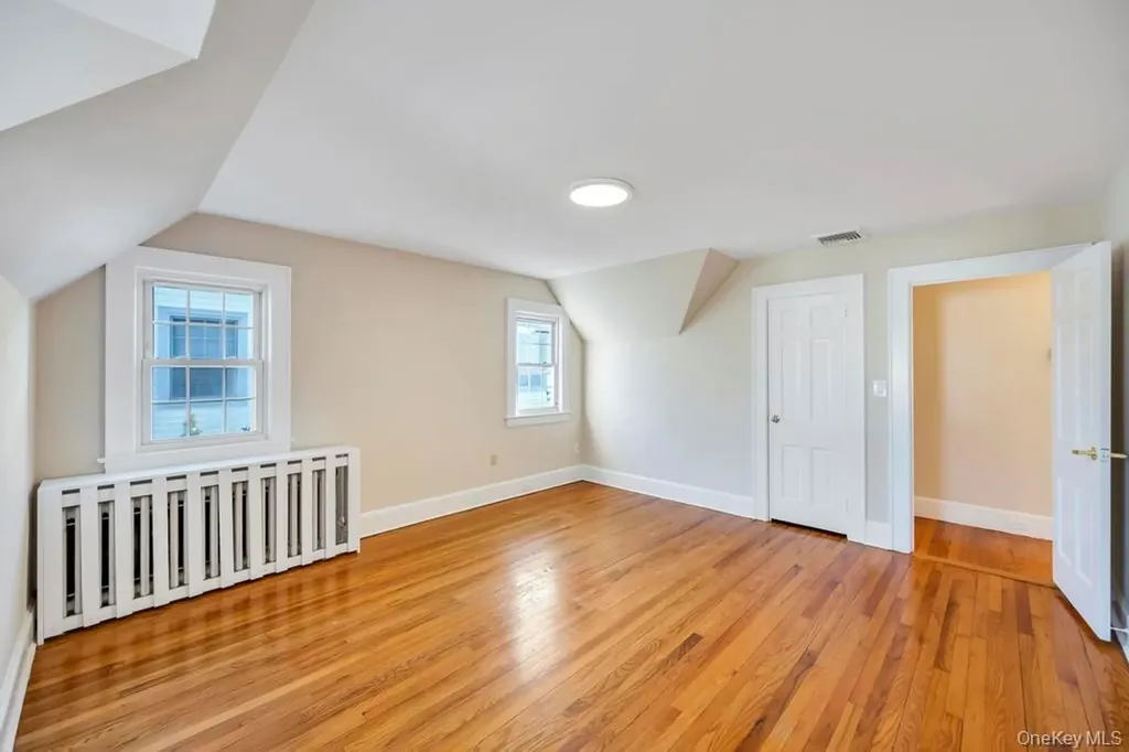 345 Plainfield Street Westbury NY 11590